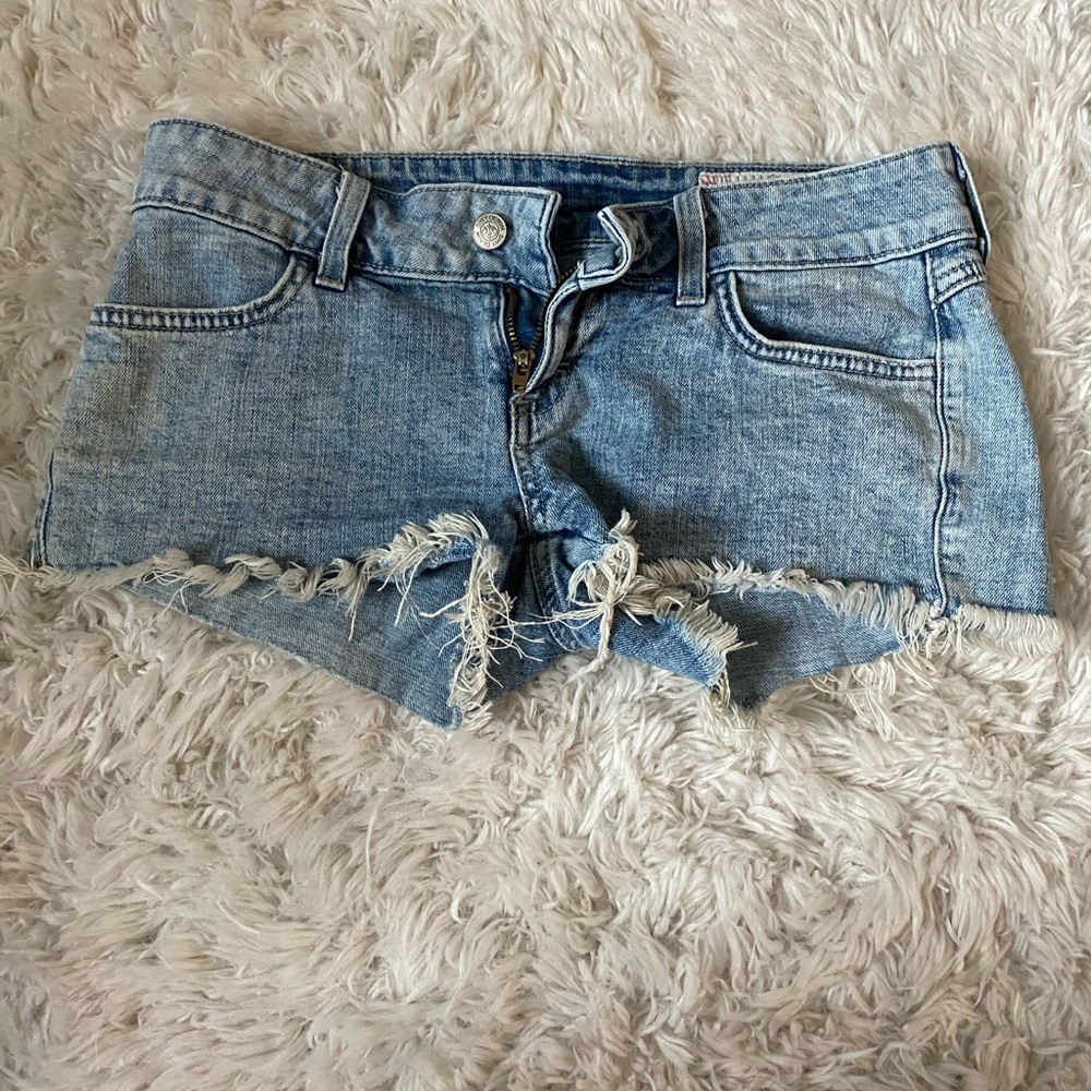 Siwy Camilla denim shorts size 26 savage love